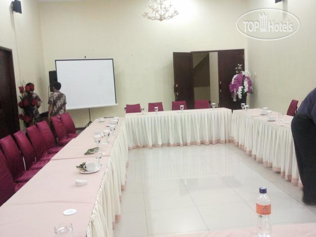 New photos from tourists Agraha Andalas Hotel 2*