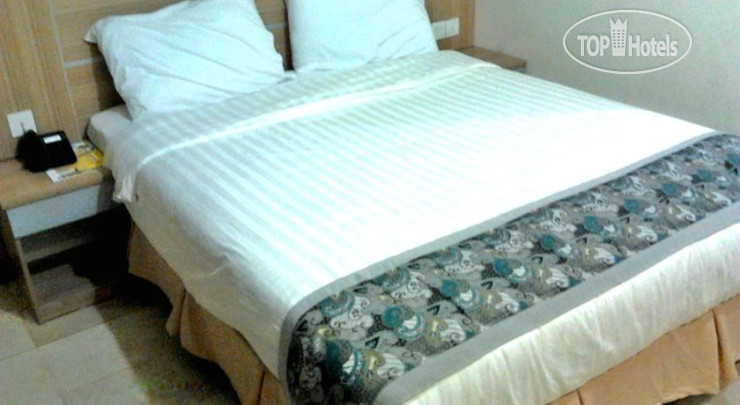 New photos from tourists Golden Gate Batam Hotel 2*