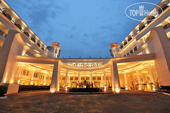 New photos from tourists Harmoni One Convention Hotel & Service Apartments 4*