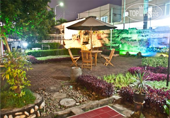 New photos from tourists Padang Hotel 2*