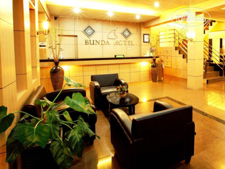 New photos from tourists Bunda Hotel Padang 2*