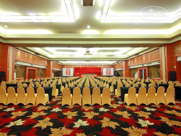 New photos from tourists Pangeran Beach Padang Hotel 4*