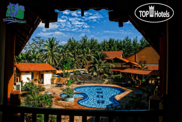 Hotel photo Batu Burok Beach Resort 2*