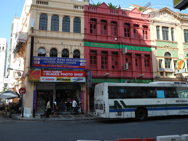 Hotelier's photos Submarine Guest House Central Market 1*