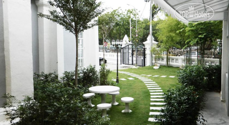 New photos from tourists Deluxcious Hotel 4*