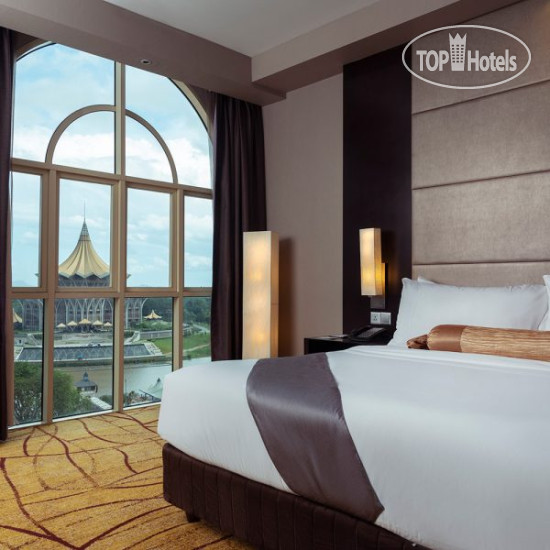 Hotel photo The Waterfront Hotel Kuching 5*