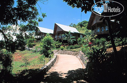 Hotelier's photos Carolines Resort 3*