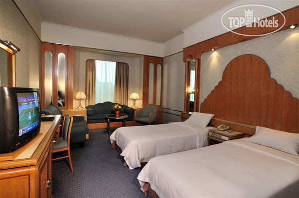 Hotel photo Peninsula Excelsior 4*