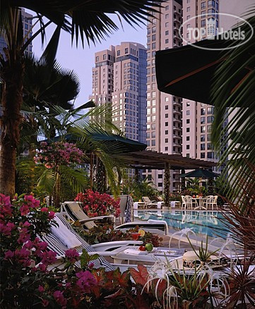 Hotelier's photos Four Seasons Hotel Singapore 5*