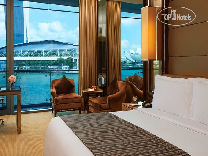 Hotel photo Fullerton Bay 5*