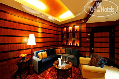 New photos from tourists Crockfords Tower
