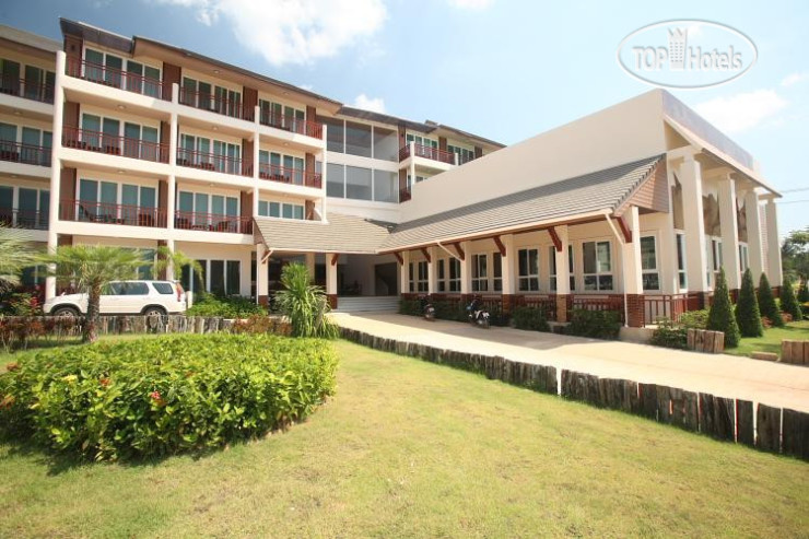 Hotelier's photos Ananda Lanta Resort 3*