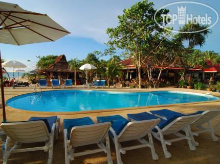 Hotelier's photos Lanta Nice Beach Resort 3*