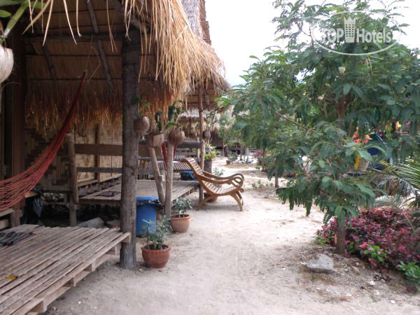 New photos from tourists Flower Bungalow Phi Phi 2*