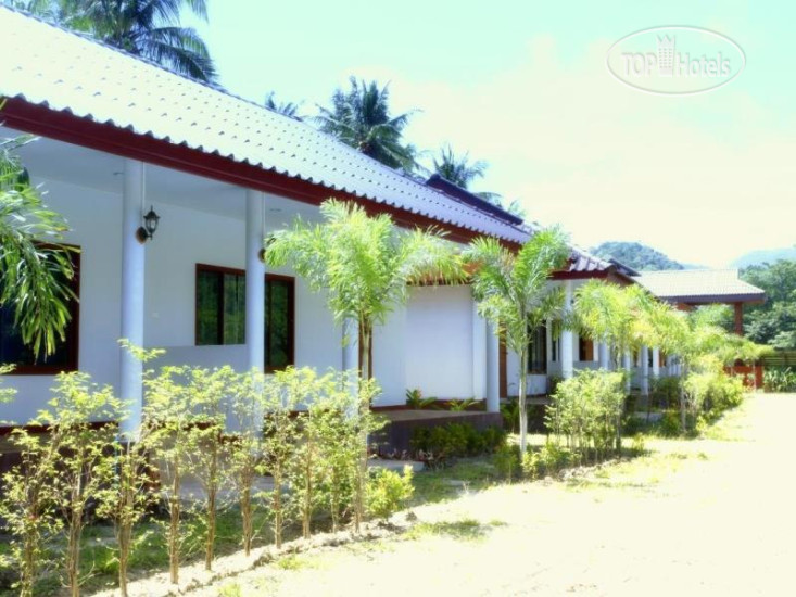 Hotelier's photos Lanta Wanida Resort 3*