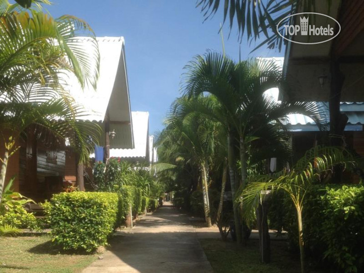 Hotel photo Lanta New Coconut Bungalow 2*