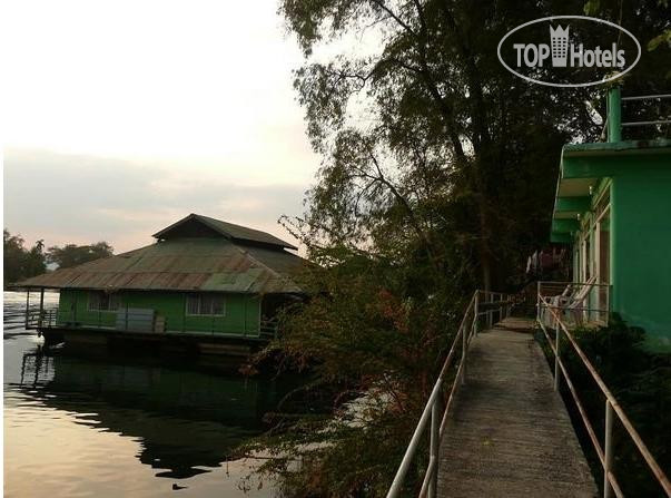 Hotelier's photos Rainbow Lodge Guest House 2*