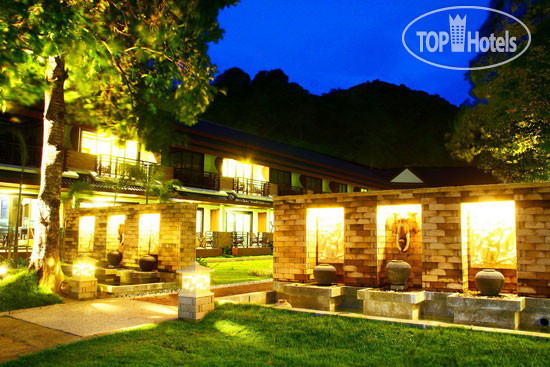 Фото Andaman Beach Resort - Phi Phi Island