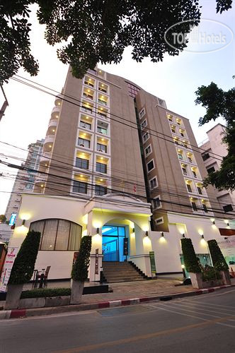 Hotel photo Bobsons Suites 3*