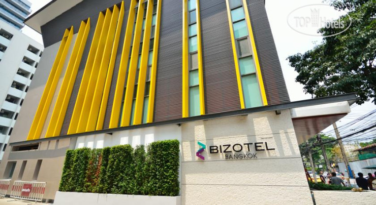 Hotelier's photos Bizotel Bangkok 3*