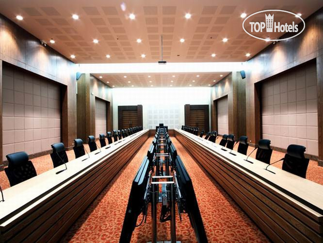 Фото Centara Life Government Complex Hotel & Convention Centre Chaeng Wathana