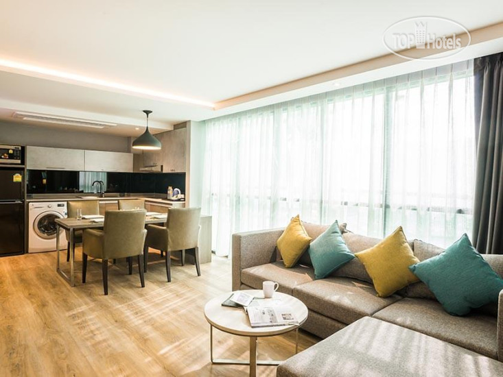 New photos from tourists Holiday Inn Bangkok Silom 4*