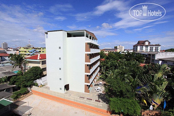 Hotelier's photos Chaba Hut Resort Pattaya 3*