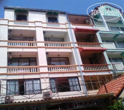 Hotelier's photos Bayleaves Guesthouse 2*