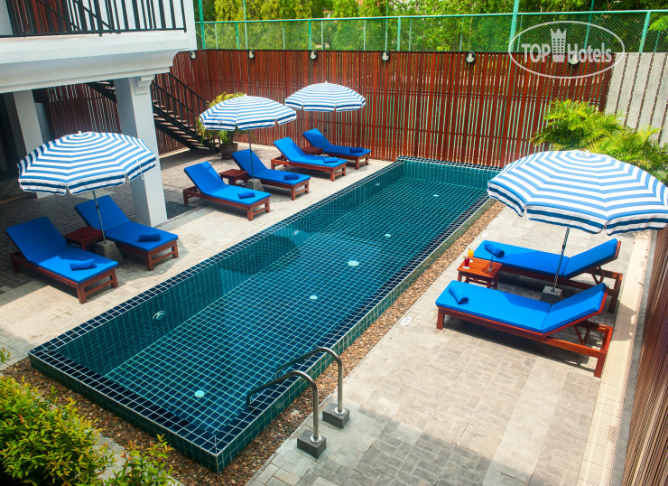 Hotelier's photos Lap Roi Karon Beachfront 3*
