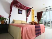 New photos from tourists Golden House