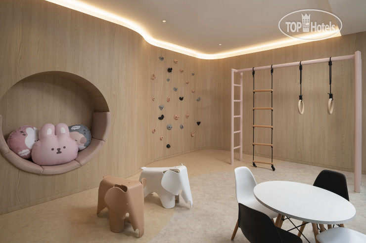 Hotelier's photos JonoX Phuket Karon Hotel 4*