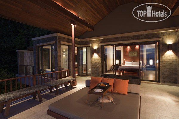 New photos from tourists Paresa 5*