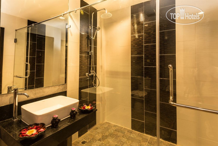 New photos from tourists Tanawan Phuket 3*