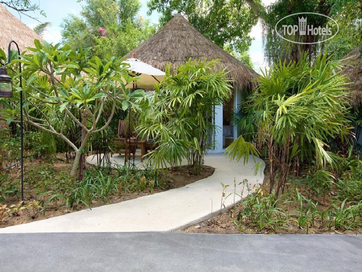 Hotelier's photos Eden Beach Bungalows 3*