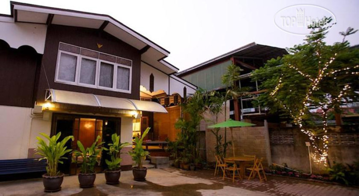 Hotelier's photos Aree Guest House 2*