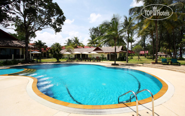 Hotelier's photos Hive Khaolak Beach Resort 3*