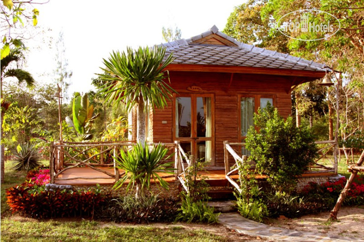 Hotelier's photos Siam Society Beach Resort @ Bangburd 3*