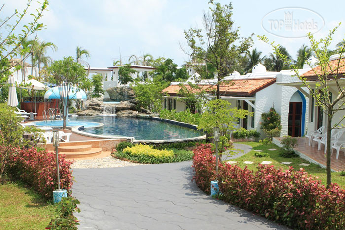 Hotelier's photos Baan Montra Beach Resort 4*