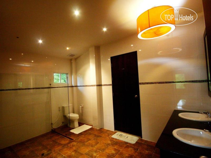 New photos from tourists Beach House Pattaya 2*