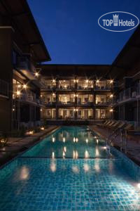 Hotelier's photos La Lune Beach Resort 3*