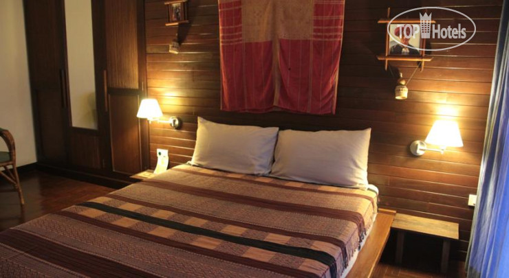 New photos from tourists Umong House