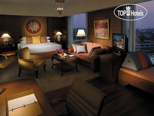 New photos from tourists Shangri-La 5*