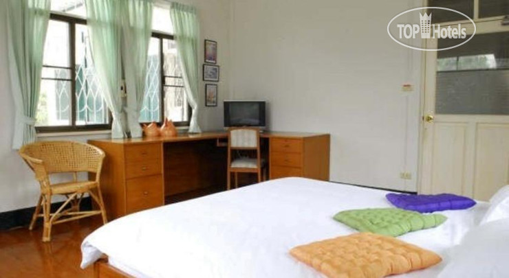 Hotelier's photos Baan Rub Aroon Guesthouse 1*