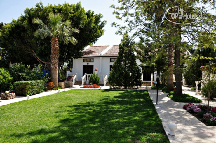 New photos from tourists Almond Holiday Village