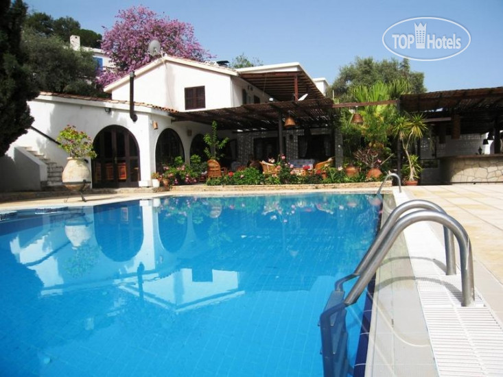 Hotel photo Ambelia Village 