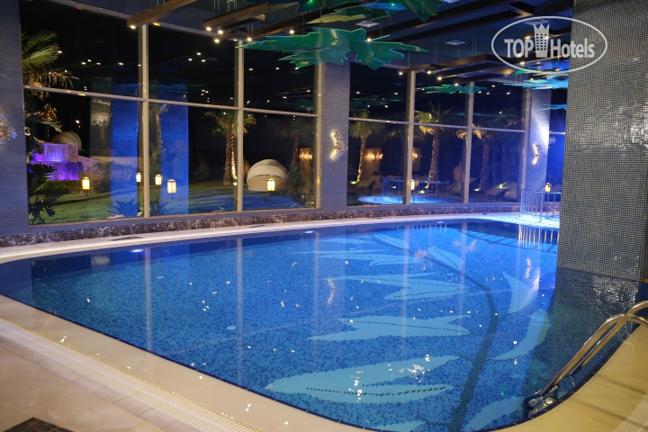Hotelier's photos Merit Royal Hotel & Casino 5*