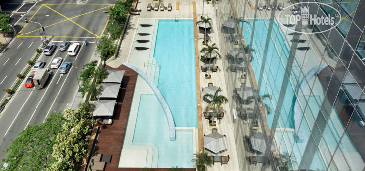 Hotelier's photos Fairmont Makati 5*