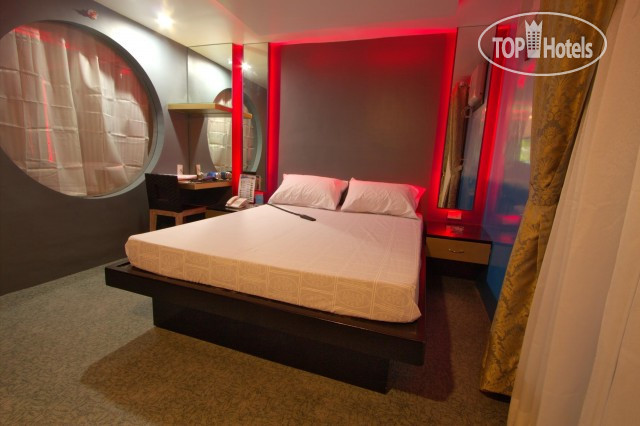 Hotelier's photos Icon Hotel Macapagal 2*