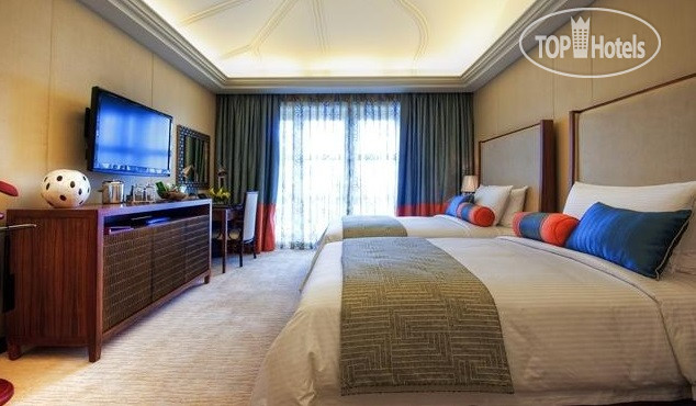 New photos from tourists Maxims Tower 5*