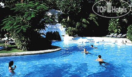 New photos from tourists One MGM Boracay 3*